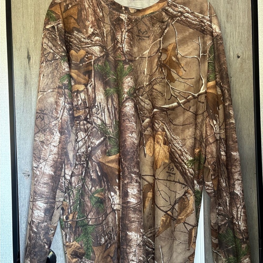 Magellan Outdoors Camo Crew Neck Shirt